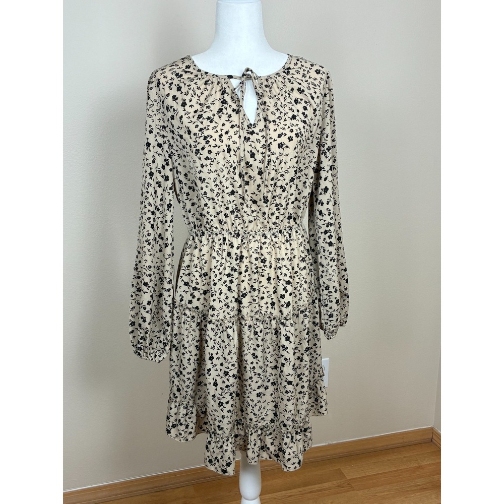 Shein Cream and Blue Tiered‎ Dress Size Large (G8)